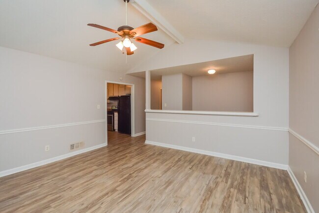 Foto del edificio - 1589 Cherry Hill Ln SW