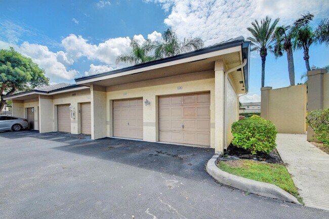 Foto del edificio - 2020 Greenview Shores Blvd