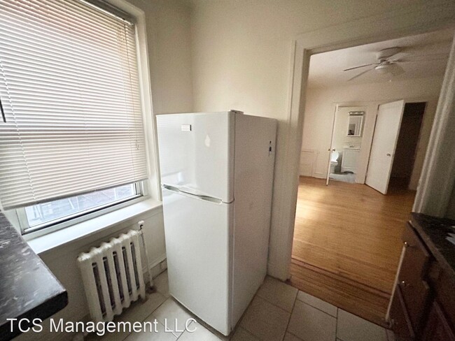 Building Photo - Studio, 1 bath House - 1307 Spruce St