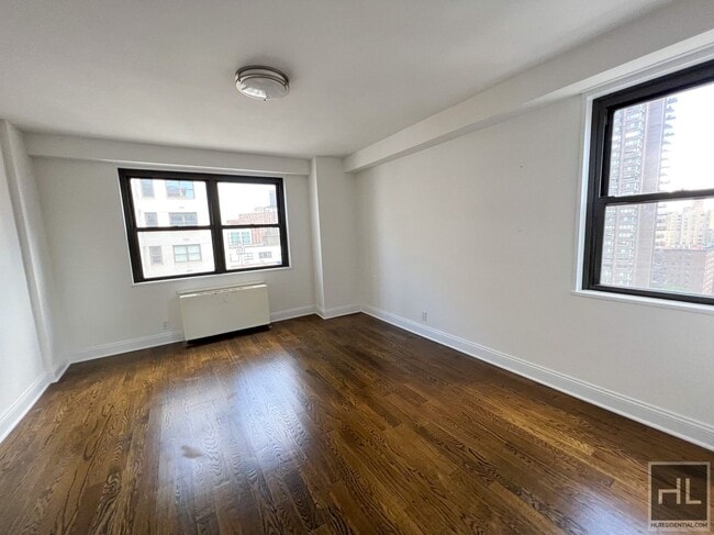 Building Photo - East 89 Street