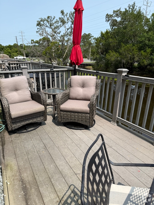 Building Photo - 1000 Sea Island Rd