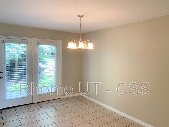 Building Photo - 9639 S Villa Springs Cove