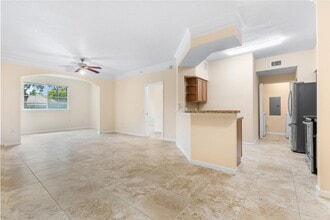 Building Photo - 9901 Baywinds Blvd