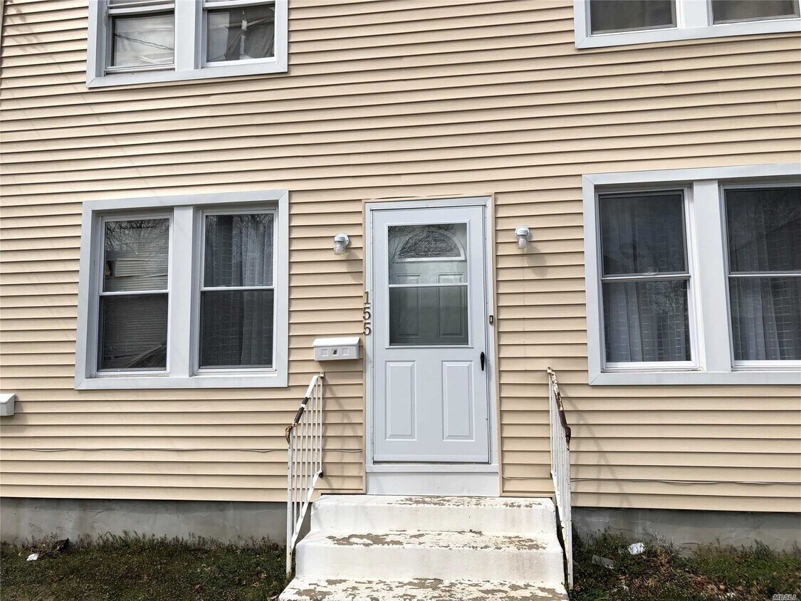 Primary Photo - 155 Wellesley St