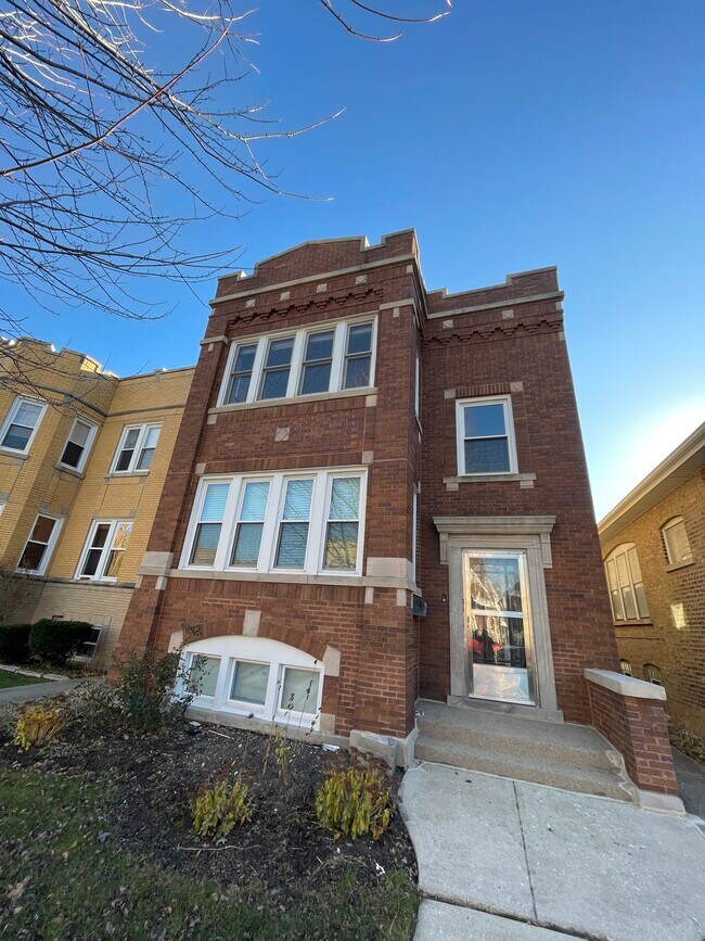 Building Photo - 5205 W Newport Ave