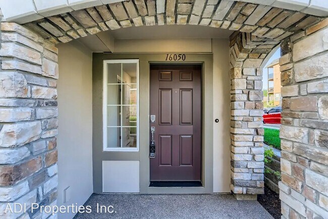 Foto del edificio - 3 br, 3.5 bath House - 16050 NW Frog Ln