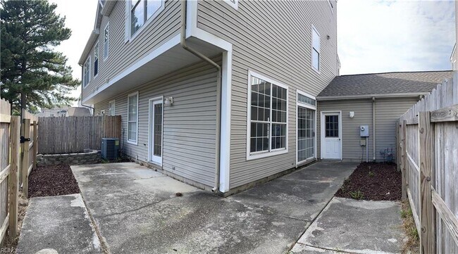 Foto del edificio - 929 Wyden Dr