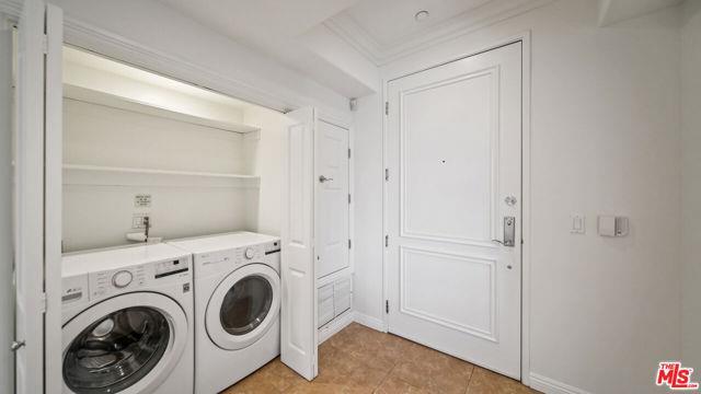 Foto del edificio - 9401 Alcott St