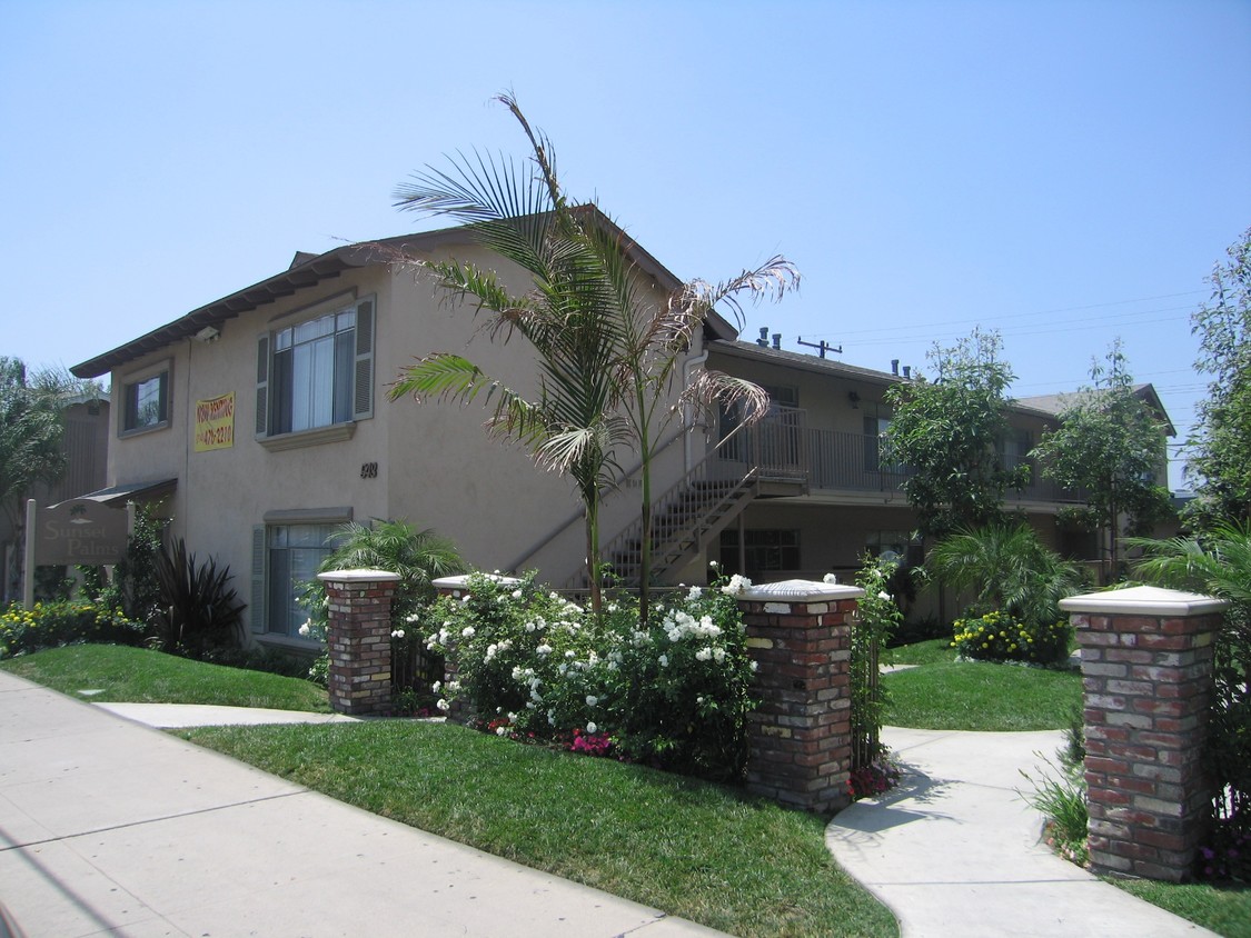 Building - Citrus Palms Apartments