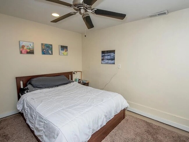 Building Photo - 1015 20th Ave SE