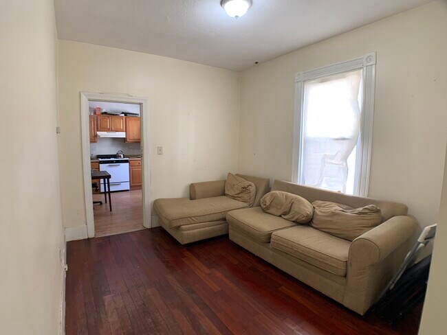 Foto del edificio - 569 Main St