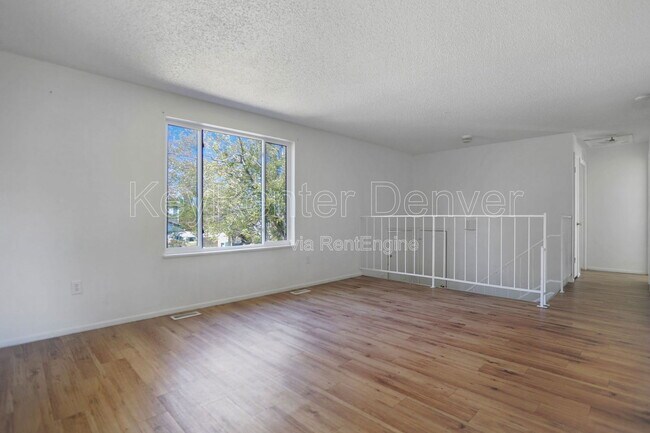 Foto del edificio - 3208 S Olathe Way