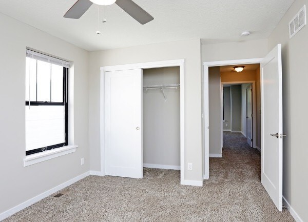 Building Photo - 1837 SW Vera Cruz Ln