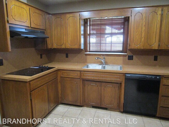 Building Photo - 3 br, 2 bath House - 10023 N. LARK ROAD