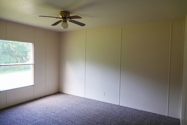Foto del edificio - Charming 3BR House in Whiteville