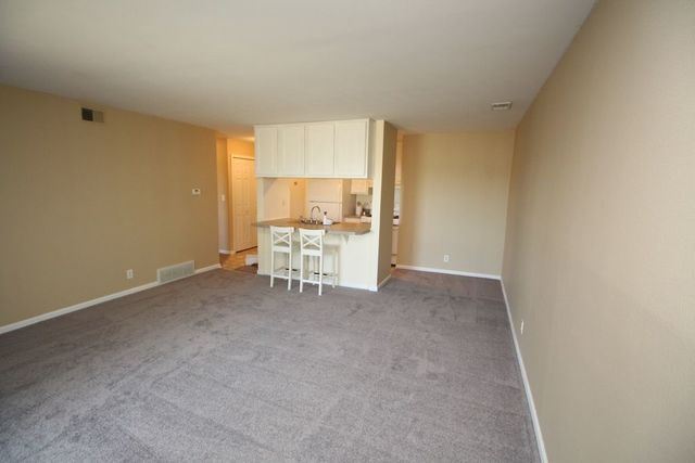 Building Photo - 1855 Tall Oaks Dr