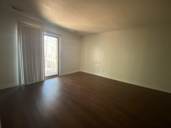 Foto del edificio - 6403 Starbrook Dr