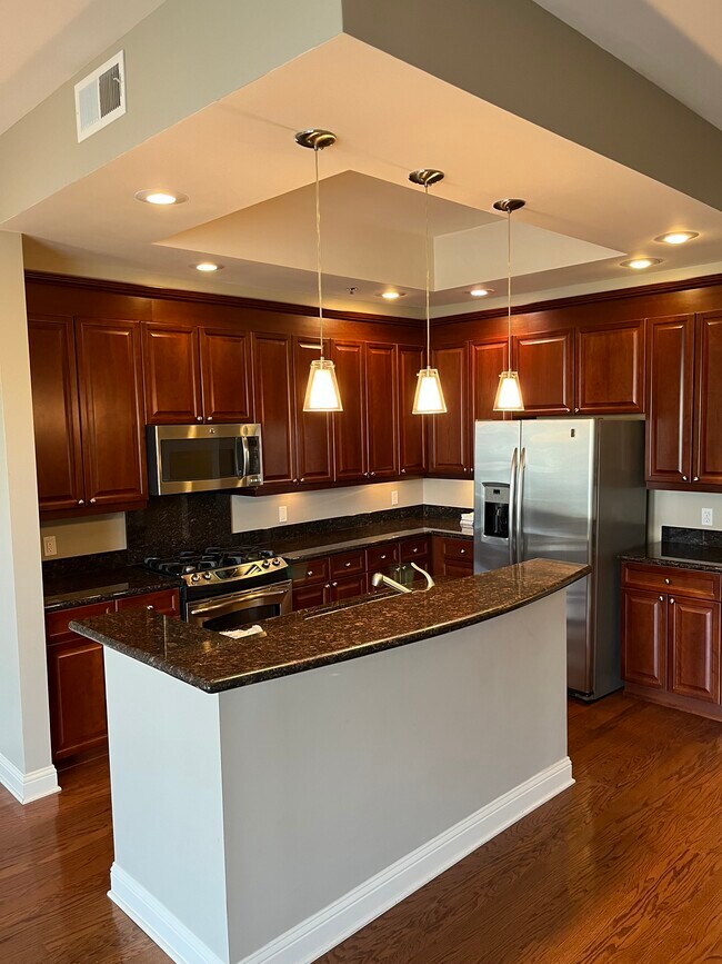 Building Photo - 3810 N Mulberry Dr