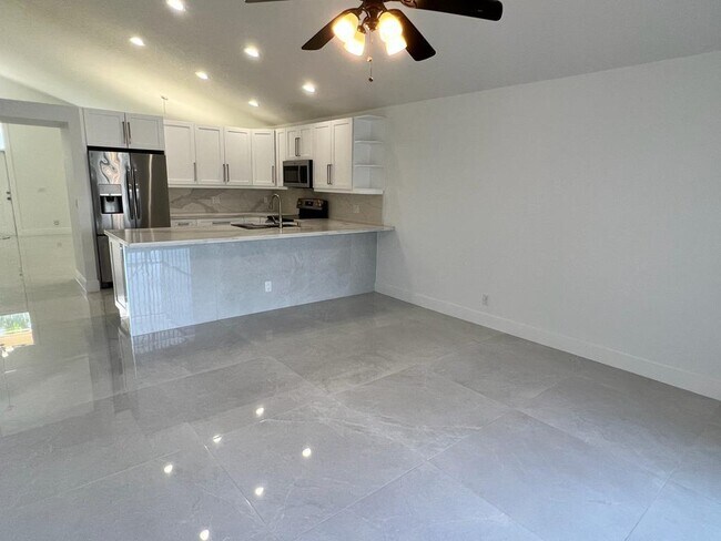 Building Photo - 22484 Middletown Dr