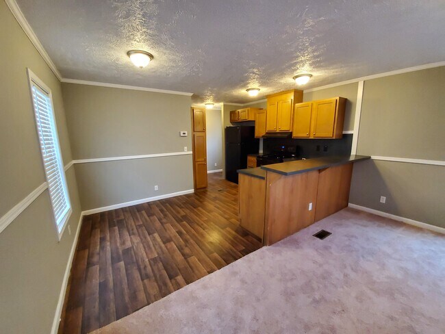 Foto del edificio - 201 Hickory Ct