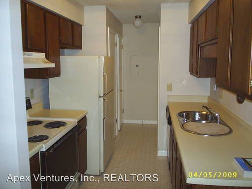 Building Photo - 116 Brooke Castle Dr