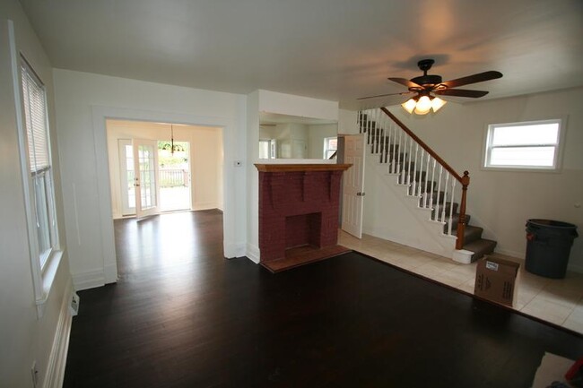 Building Photo - 518 Winesap Ave