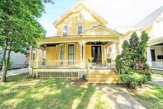 Building Photo - 247 Meigs St