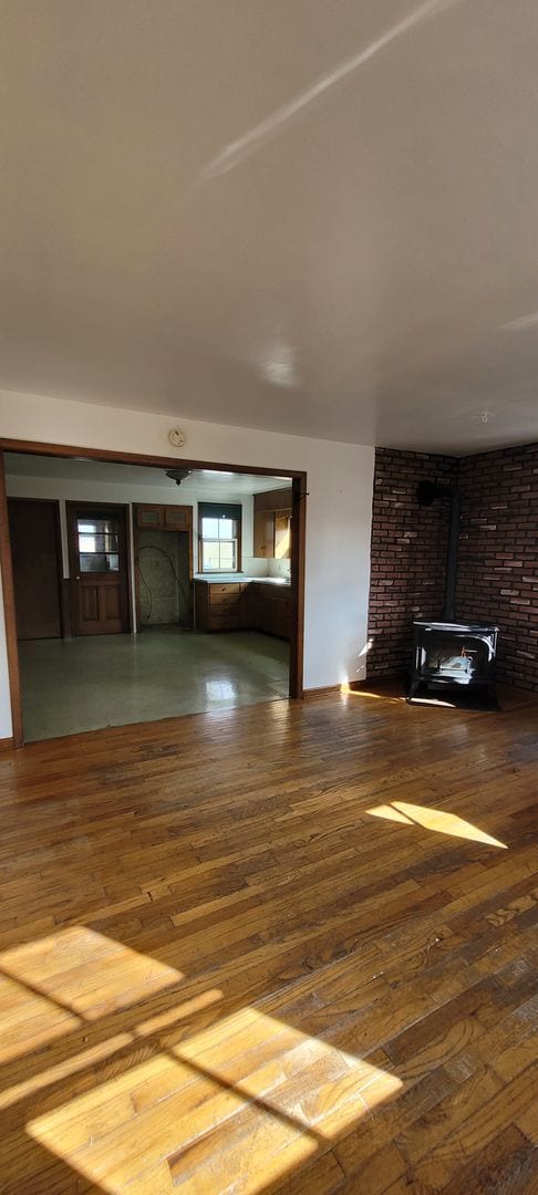 Building Photo - 331 Newport Rd