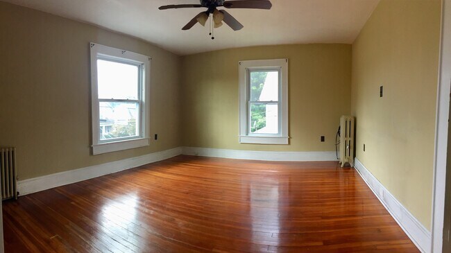 Foto del edificio - 906 W Lackawanna Ave