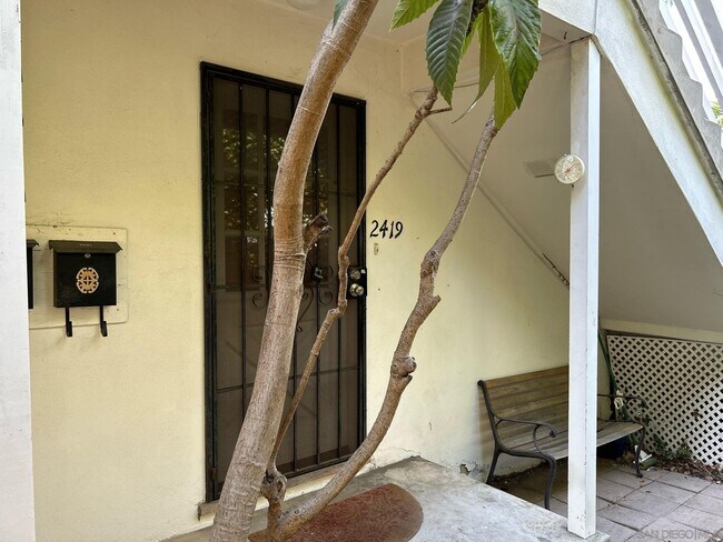 Foto del edificio - 2419 1st St