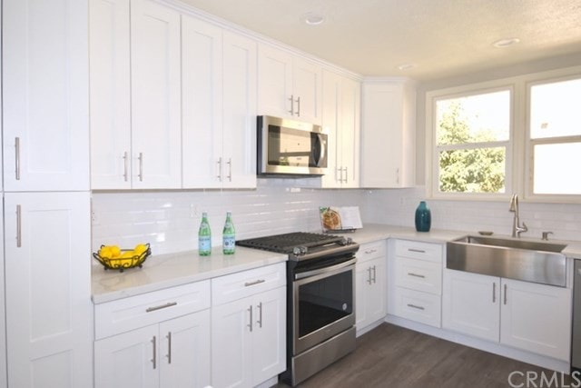 Detalle de la cocina - 16601 Valerio St