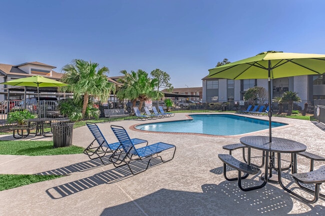 2 piscinas - Gables at Richmond Apartments