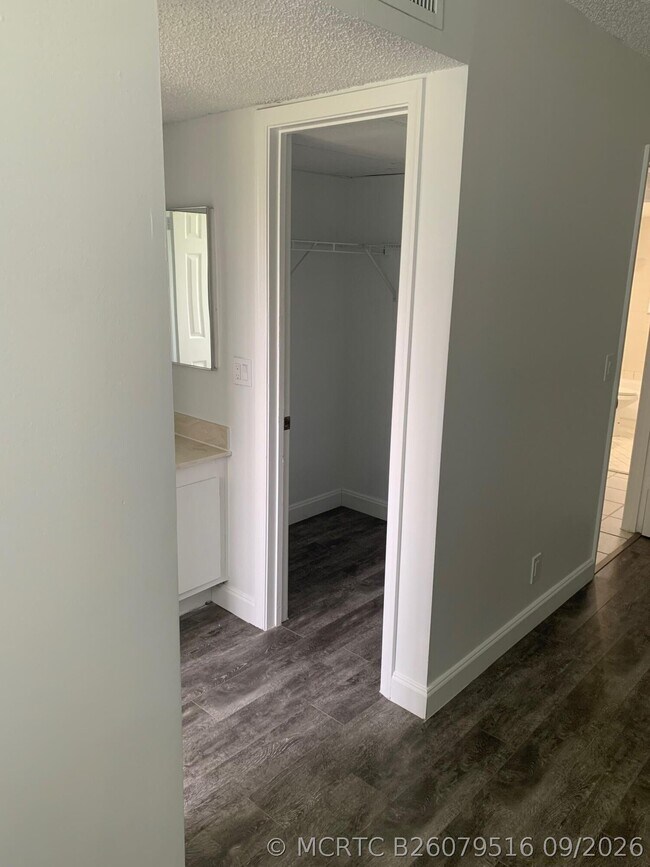 Foto del edificio - 4467 Oak Terrace Dr