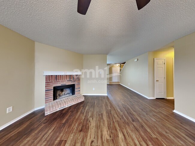 Building Photo - 3038 Double Oak Drive