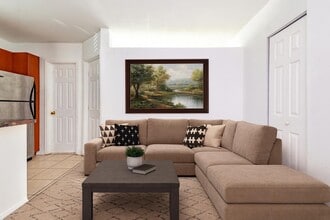 Building Photo - 4051 N Dixie Hwy