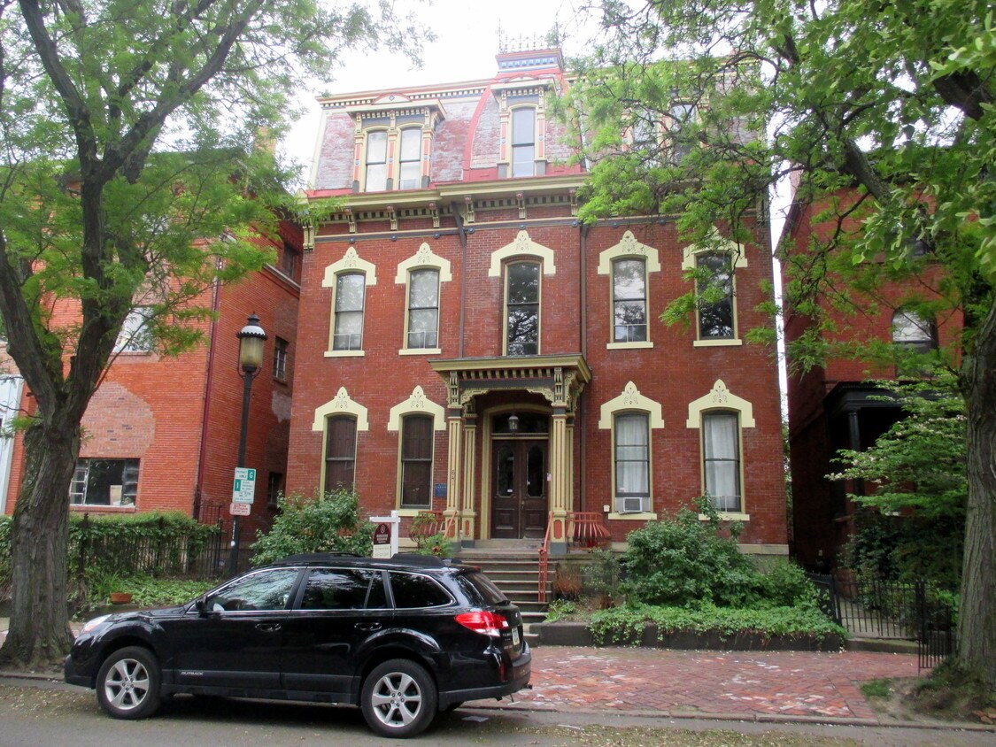 Primary Photo - 841 N Lincoln Ave