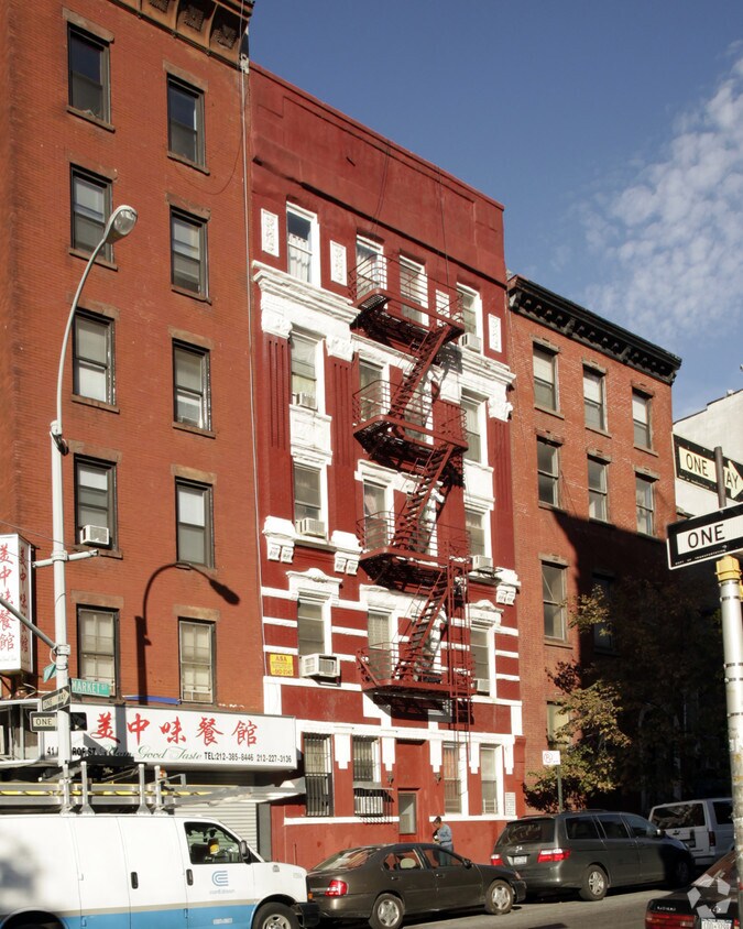 Primary Photo - 53 Market St