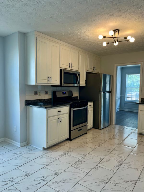 Foto del edificio - 1255 Martins Chapel Ln SE