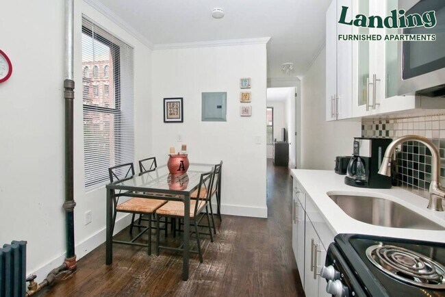Foto del edificio - 320 E 109th St