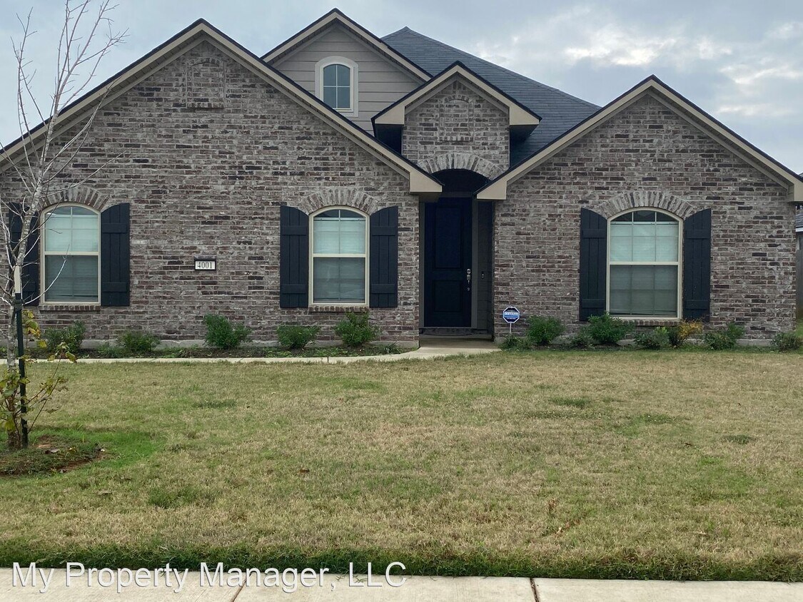 Foto principal - 3 br, 2 bath House - 4001 False River Drive