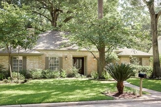 Building Photo - 11710 Glenway Dr