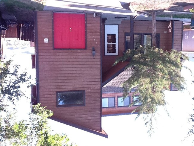 Foto del edificio - 1185 Home Ave