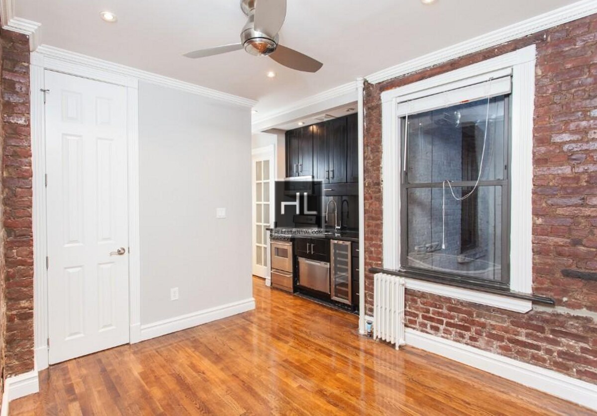 Primary Photo - Renovated East Village 2-Bedroom with Skyl...