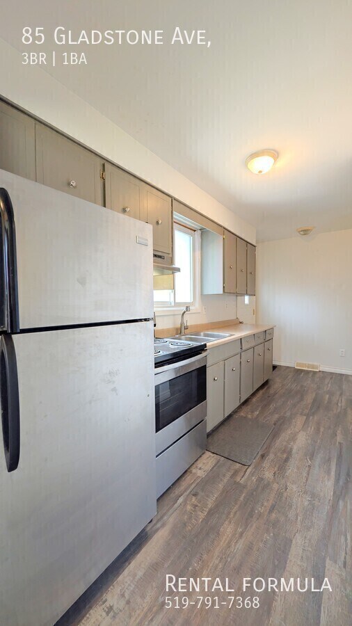 Photo du bâtiment - 85 Gladstone Ave