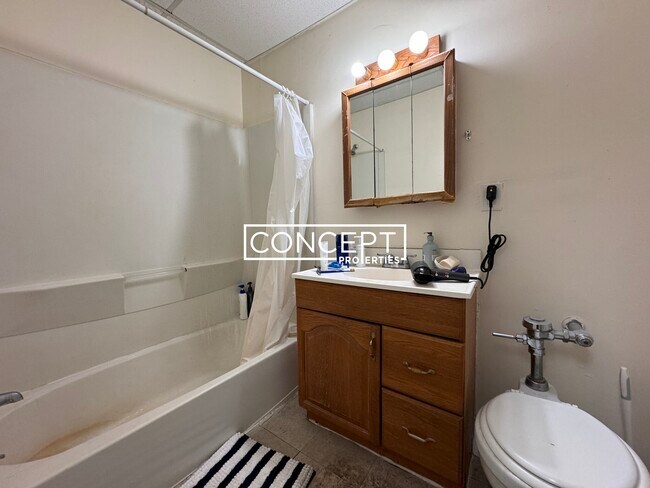 Foto del edificio - 879 Beacon St