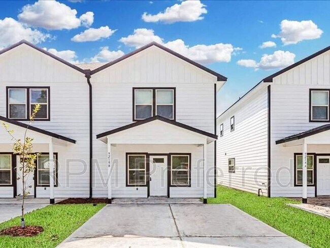 Foto del edificio - 5217 E Houston Rd