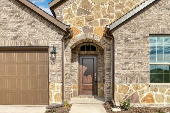 Foto del edificio - GORGEOUS 4 BEDROOM HOME LOCATED IN ANNA, TEXAS!