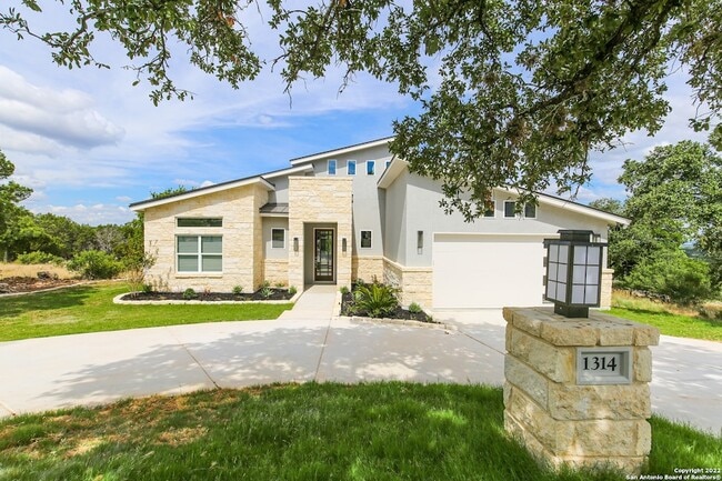 Building Photo - 1314 Clayton Nolen Dr