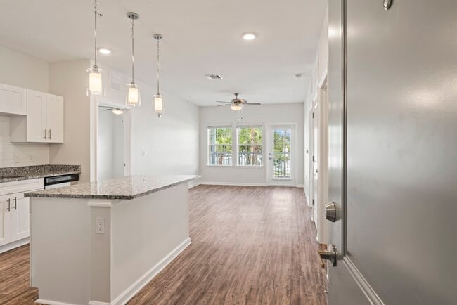 Welcome Home! - Surf Apartments