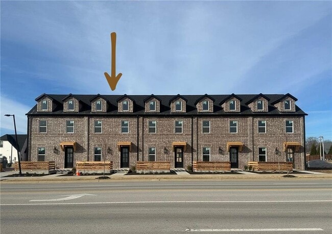 Building Photo - 5908 S Bellview Rd